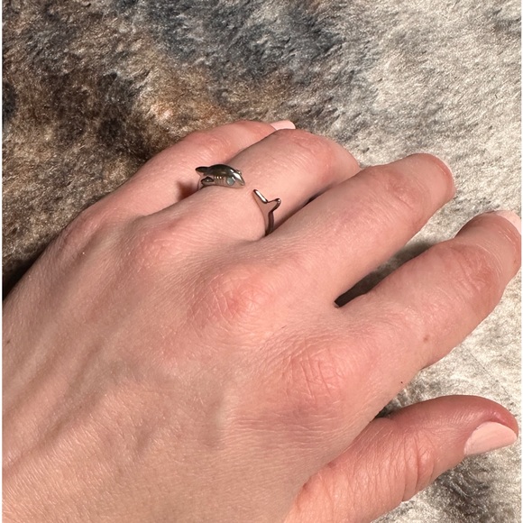 Pura Vida Dolphin Ring - Picture 6 of 8